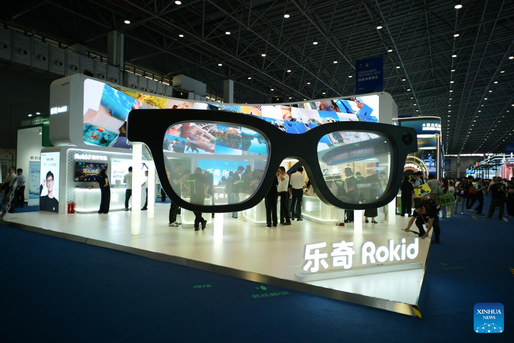 A glimpse of 6th China Int'l Consumer Products Expo in Haikou