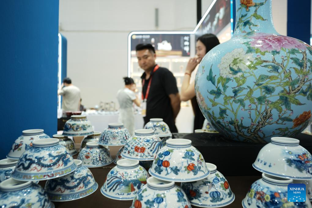 A glimpse of 6th China Int'l Consumer Products Expo in Haikou