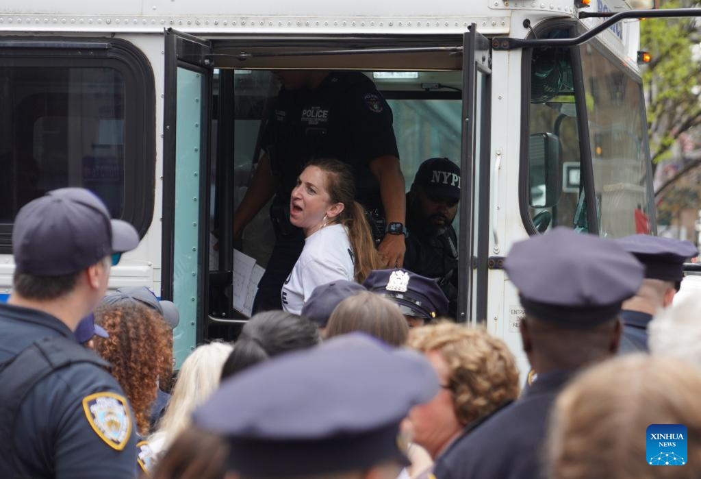 Protest against war and U.S. ICE held in New York