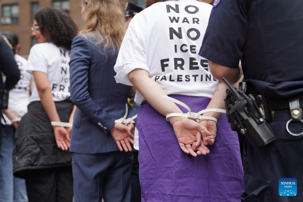 Protest against war and U.S. ICE held in New York