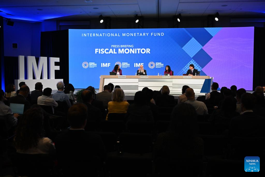 High debt, rising risks put global fiscal policy under pressure: IMF