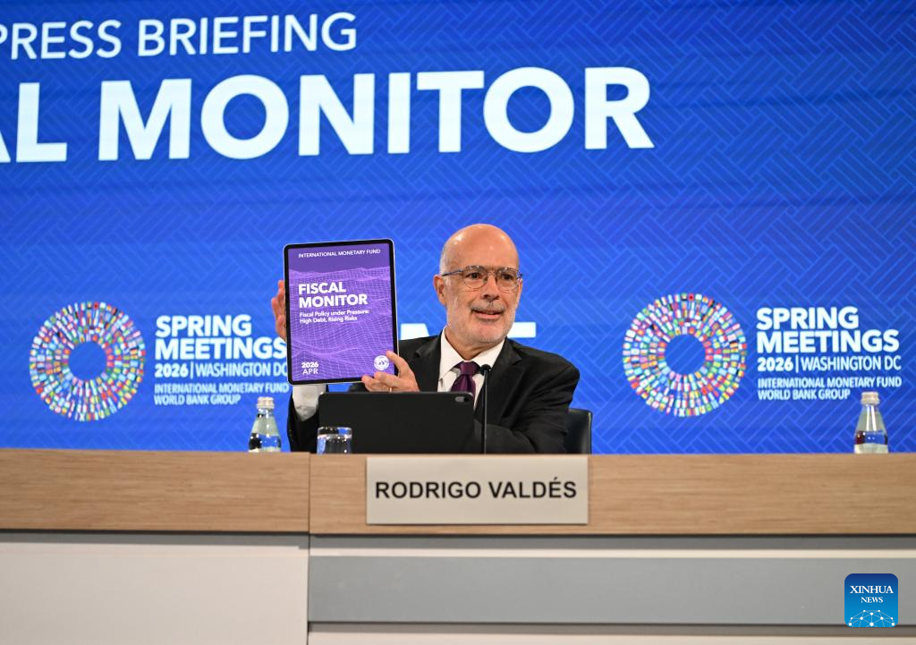 High debt, rising risks put global fiscal policy under pressure: IMF