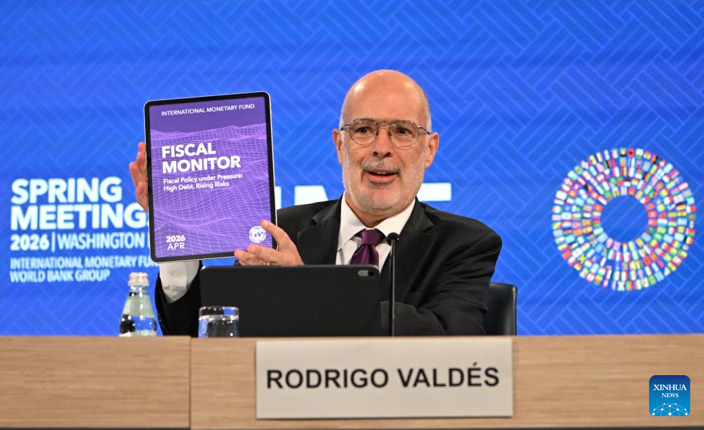 High debt, rising risks put global fiscal policy under pressure: IMF