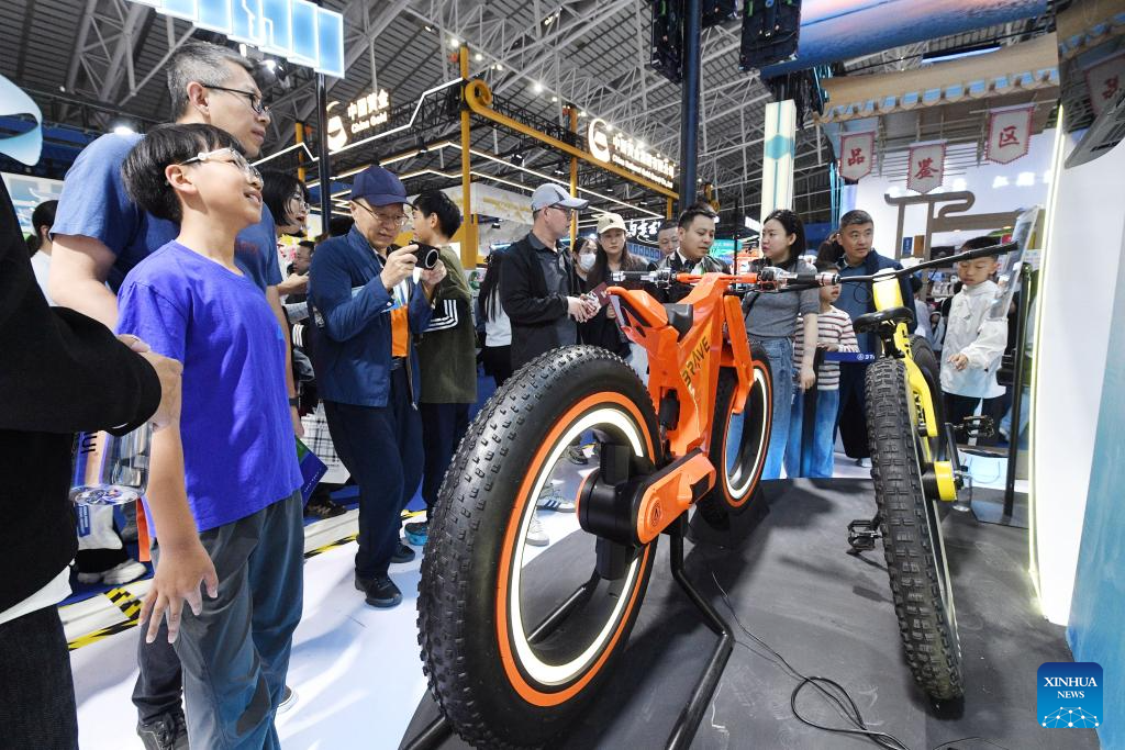 Future industries highlighted at 10th China-Russia Expo in Harbin