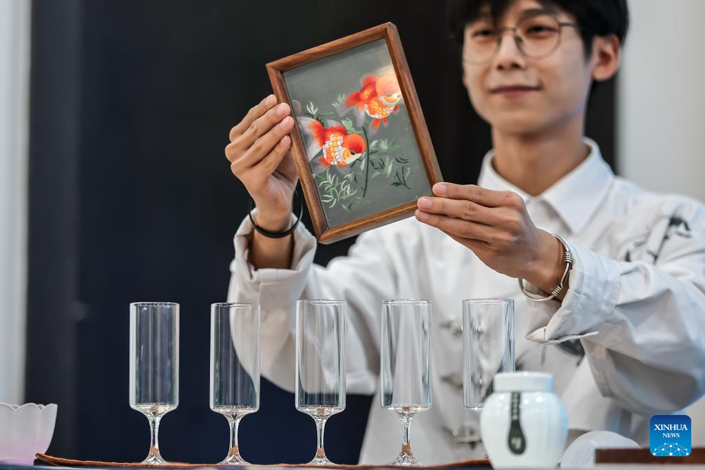 Chinese tea cultural event held in Budapest, Hungary