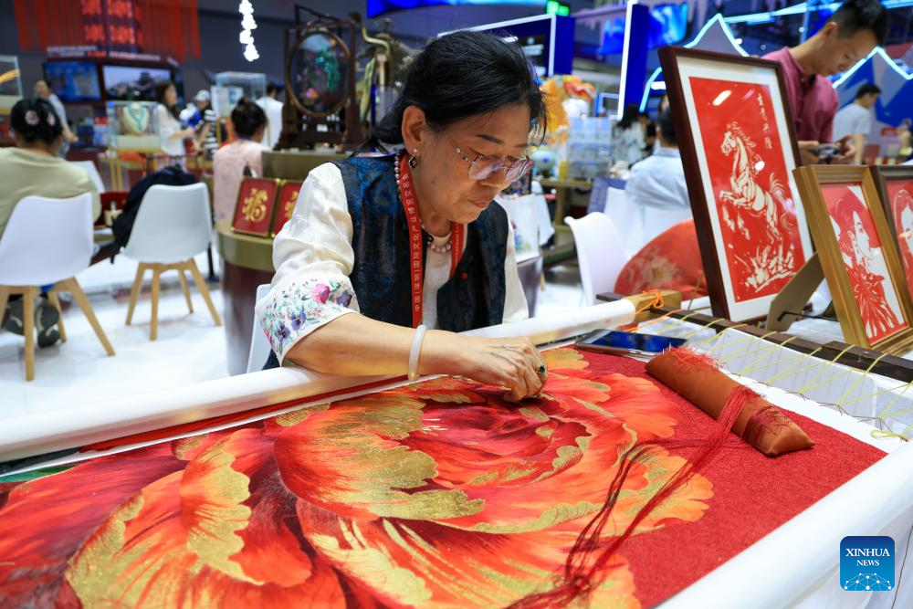 22nd China (Shenzhen) Int'l Cultural Industries Fair kicks off in Guangdong