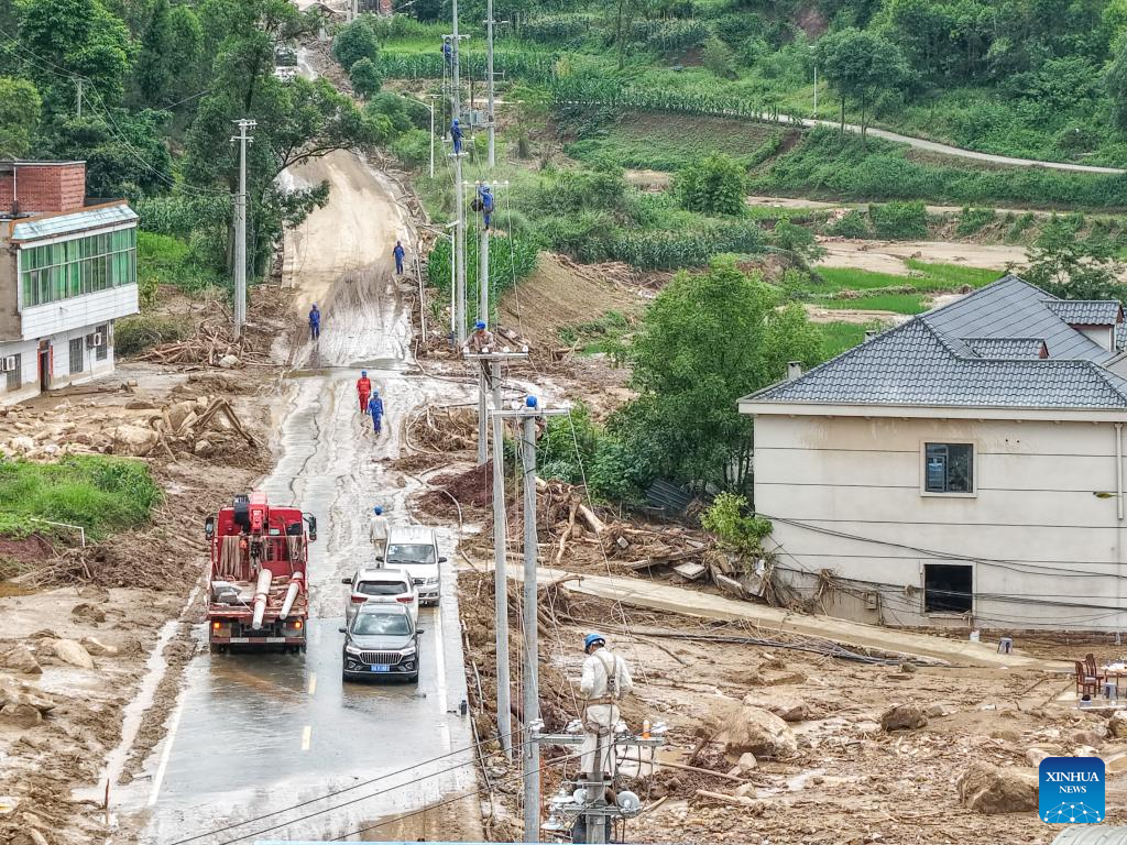 Rescue underway in China's Chongqing after severe rainstorm