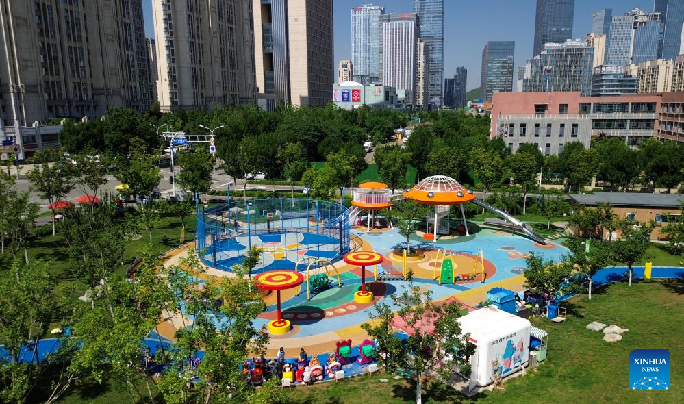 Child-friendly parks in China's Jinan support healthy growth of children