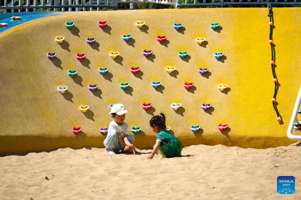 Child-friendly parks in China's Jinan support healthy growth of children
