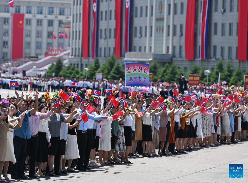 Xi arrives to grand welcome in Pyongyang for state visit to DPRK