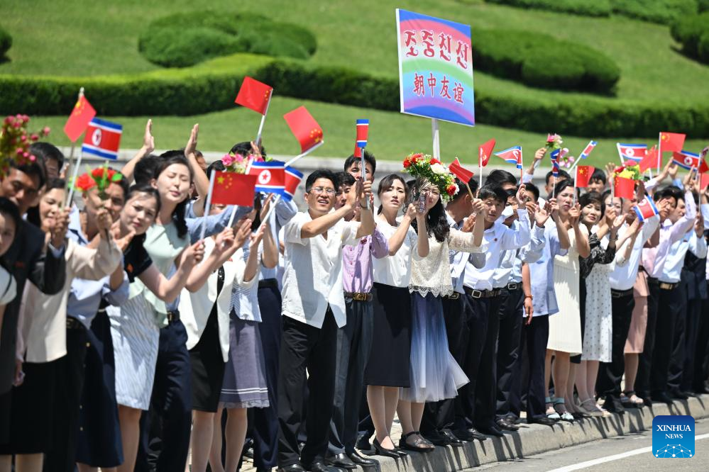 Xi arrives to grand welcome in Pyongyang for state visit to DPRK