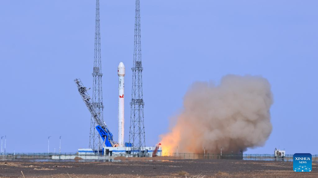 China's Zhuque-2E Y6 carrier rocket sends 2 new satellites into space