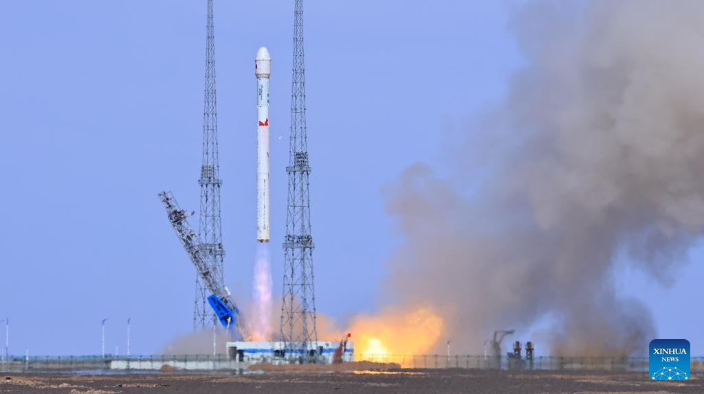 China's Zhuque-2E Y6 carrier rocket sends 2 new satellites into space