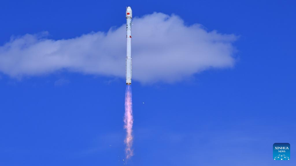 China's Zhuque-2E Y6 carrier rocket sends 2 new satellites into space