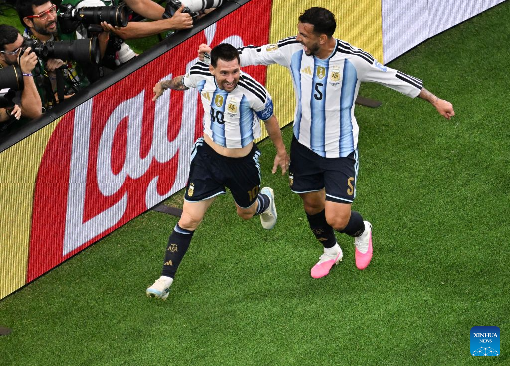 Messi breaks World Cup record as Argentina advances