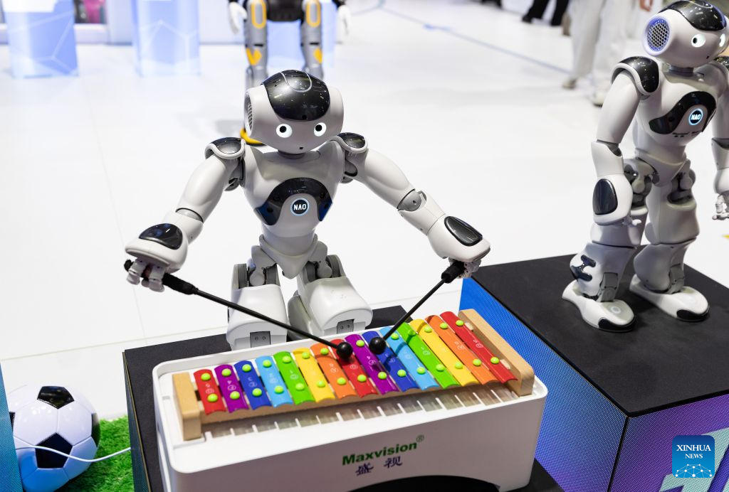 AI applications shine at China's supply chain expo