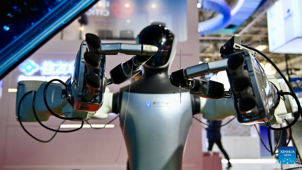 AI applications shine at China's supply chain expo