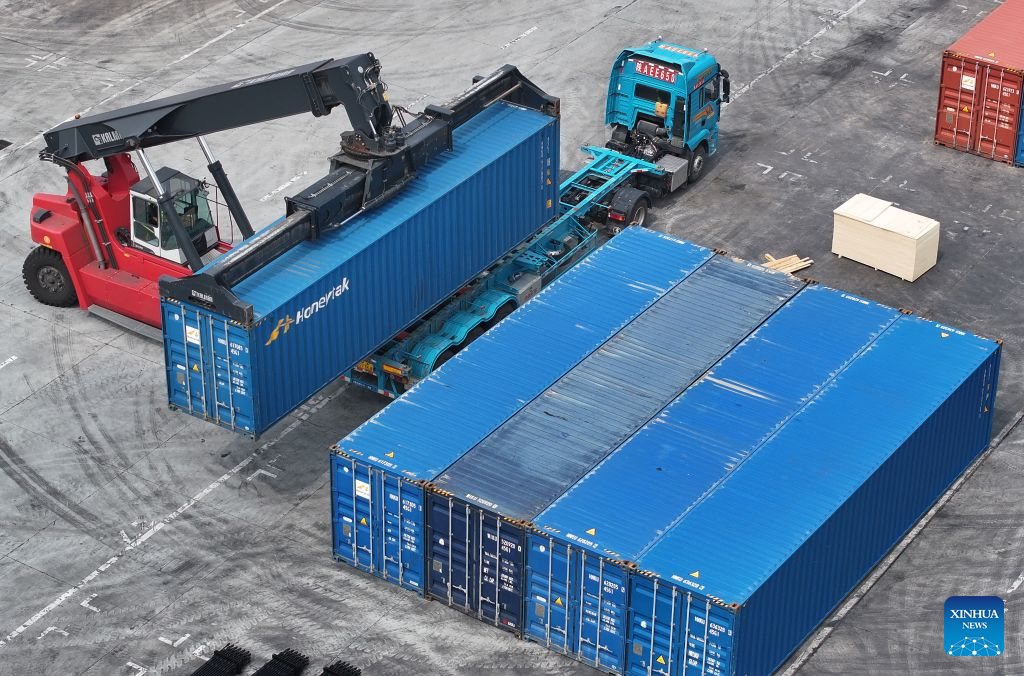 China-Europe freight train, an artery for growth between Xi'an and Almaty
