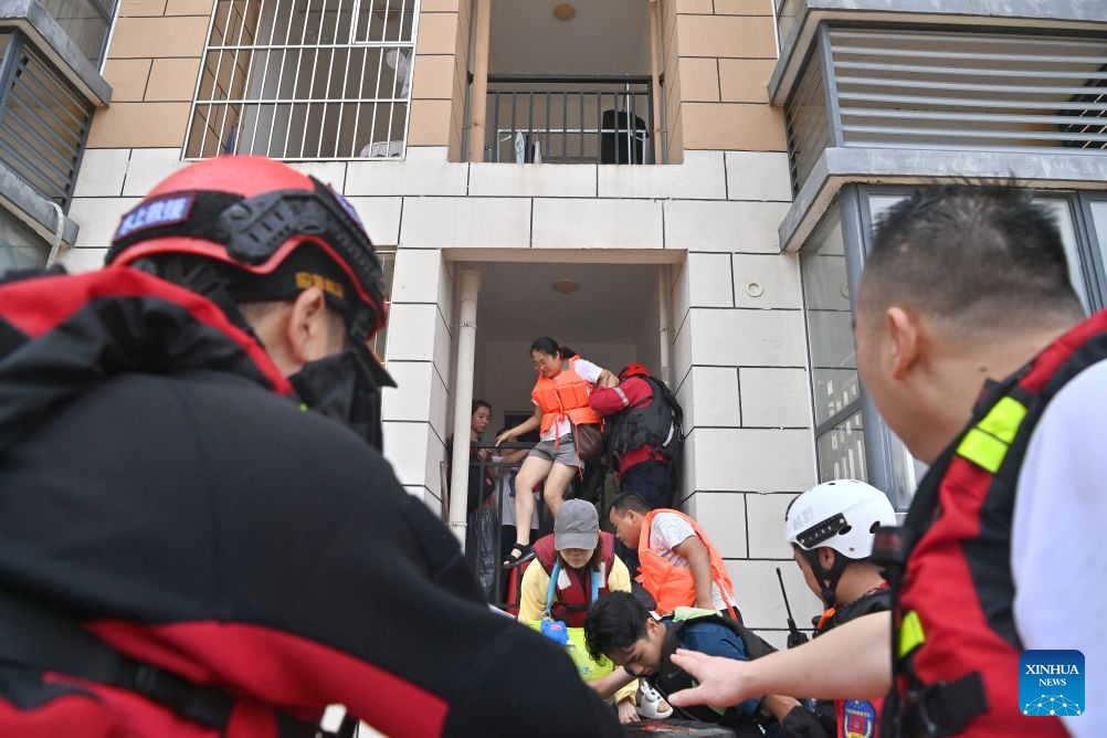China's Guangxi organizes rescue forces to evacuates stranded teachers, students