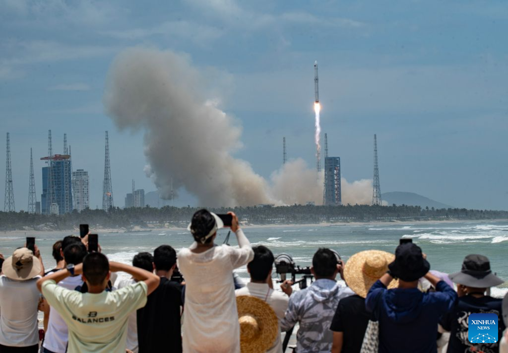 China achieves first-ever controlled rocket recovery in Long March-10B maiden flight