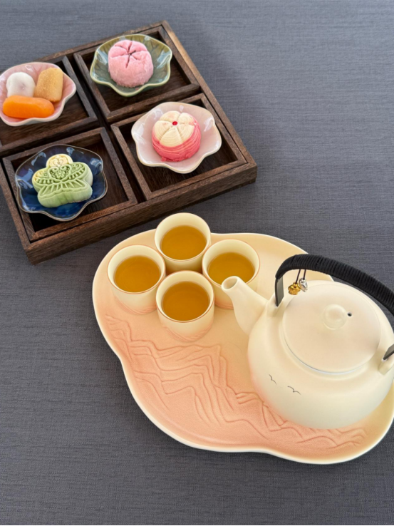 Badaling Updates: Rooftop tea with a Great Wall view at Badaling Hotel