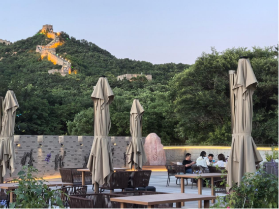 Badaling Updates: Rooftop tea with a Great Wall view at Badaling Hotel