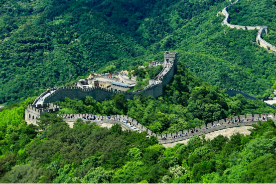 Explore Badaling: Two cable car routes to explore misty Badaling