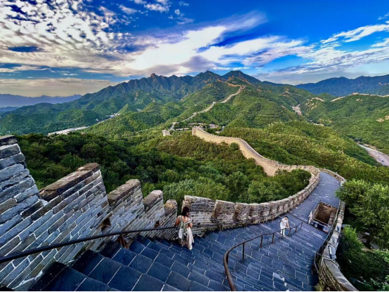 Explore Badaling: Soft mist shrouds Badaling Great Wall after light rain Explore Badaling: Soft mist shrouds Badaling Great Wall after light rain
