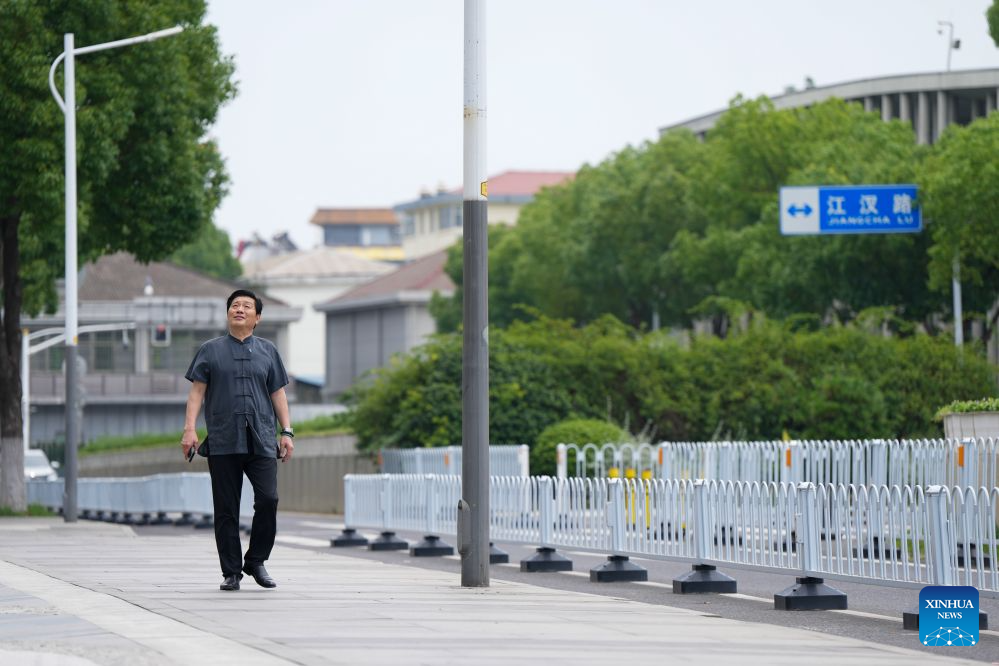 Weaving the golden legacy of Nanjing: a Yunjin inheritor's story