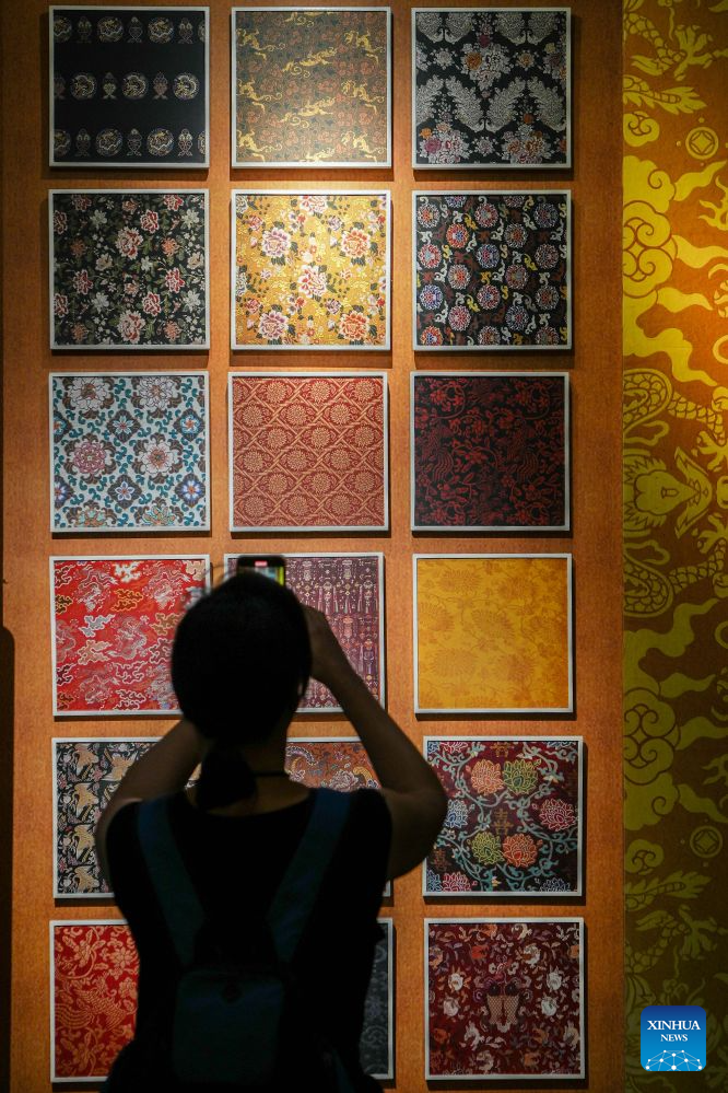Weaving the golden legacy of Nanjing: a Yunjin inheritor's story