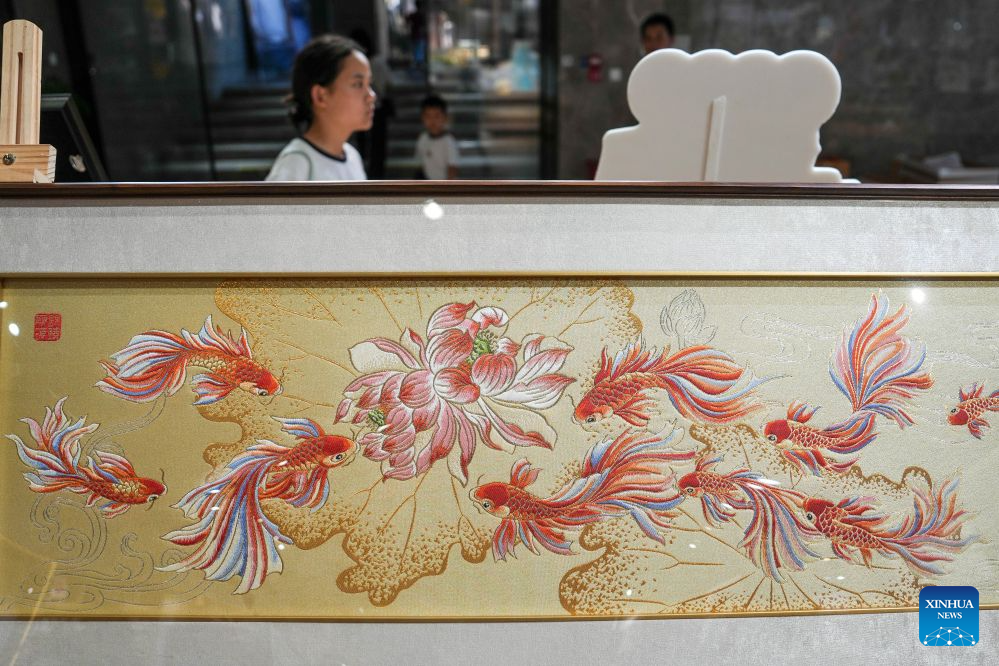 Weaving the golden legacy of Nanjing: a Yunjin inheritor's story