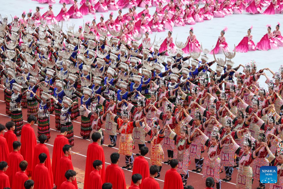 Qiandongnan Miao and Dong Autonomous Prefecture celebrates 70th founding anniversary