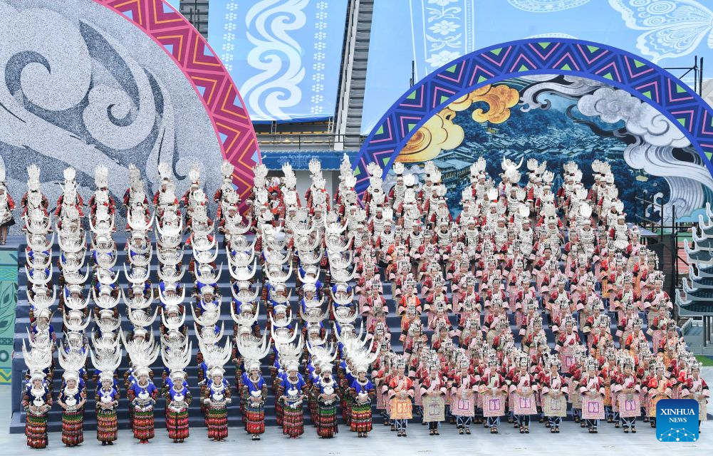 Qiandongnan Miao and Dong Autonomous Prefecture celebrates 70th founding anniversary
