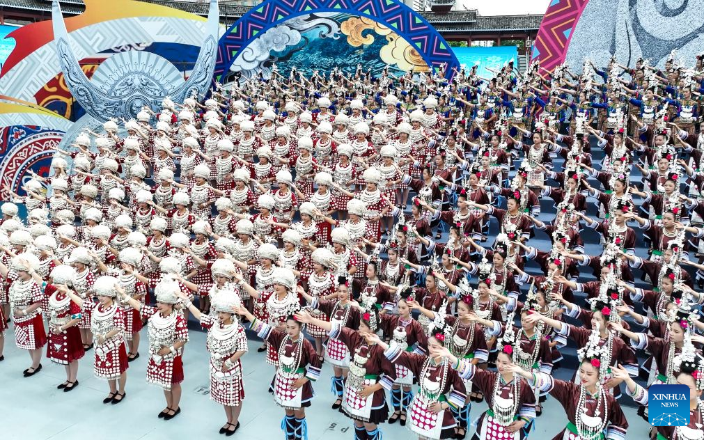 Qiandongnan Miao and Dong Autonomous Prefecture celebrates 70th founding anniversary