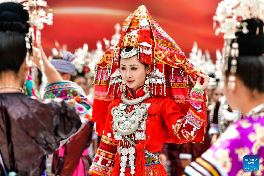 Qiandongnan Miao and Dong Autonomous Prefecture celebrates 70th founding anniversary