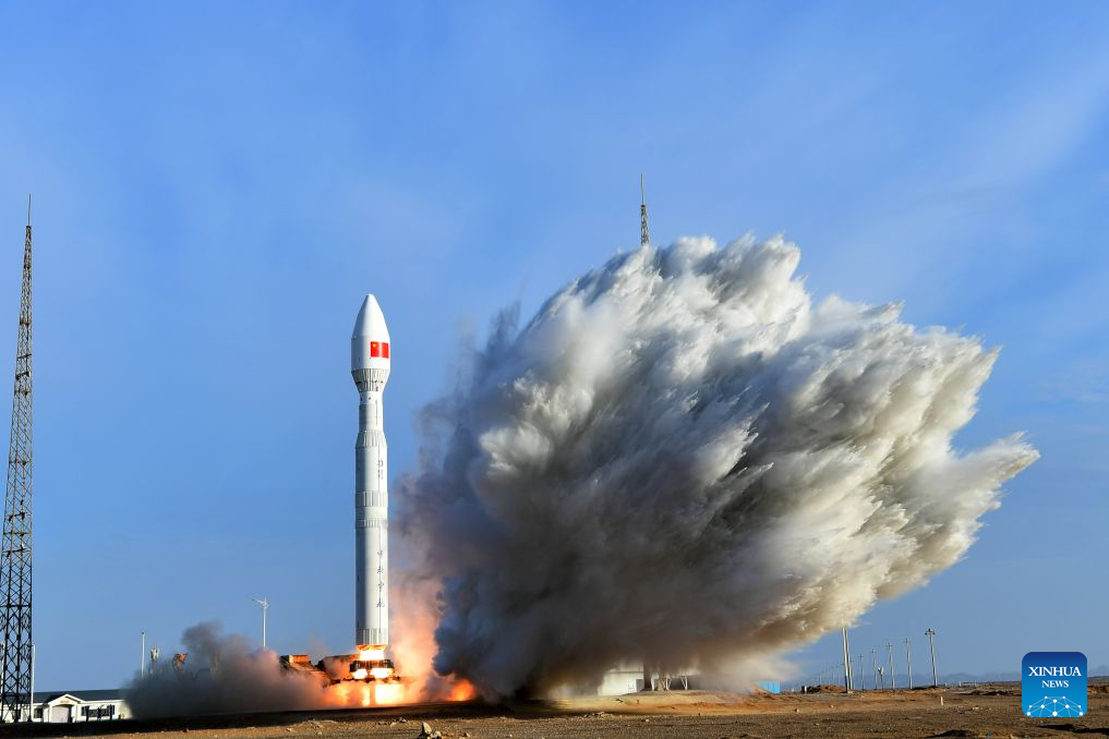 China launches Lijian-1 rocket to send 5 satellites to space
