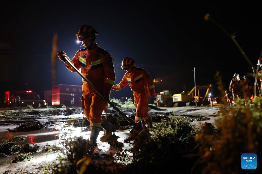 Rescue operations underway following flash flood in NW China's Gansu