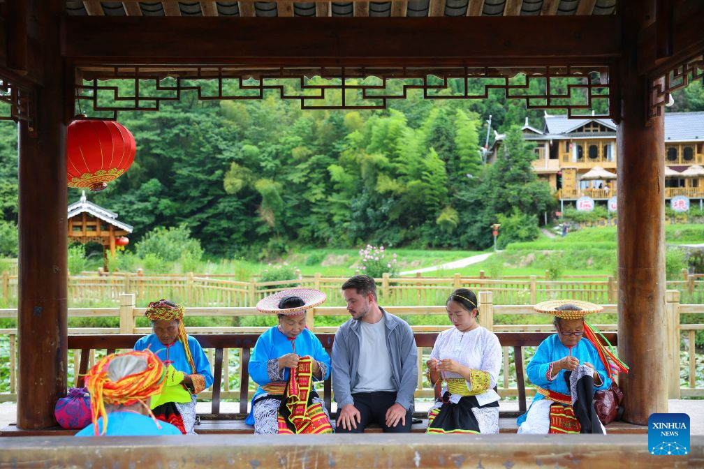 Huxingshan Yao Township in Hunan embraces tourism boom in midsummer