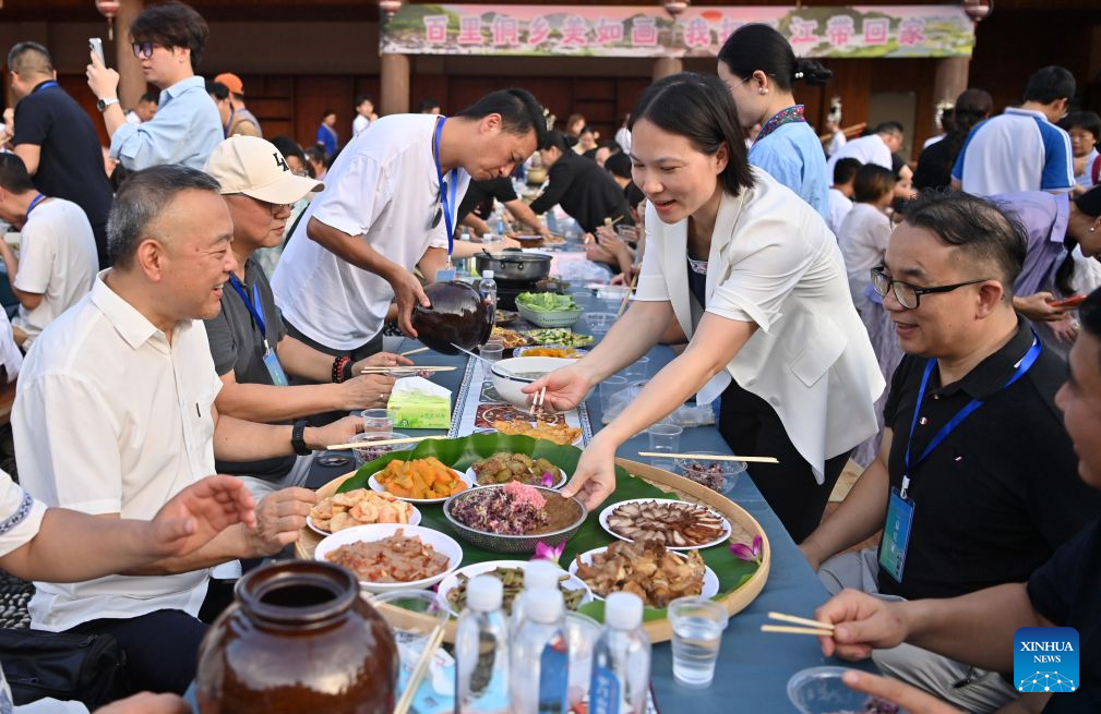 Promotional event for tour operators held in south China's Sanjiang Dong Autonomous County