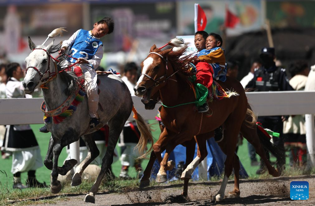 Nagqu Horse Racing Festival 2026 kicks off in China's Xizang