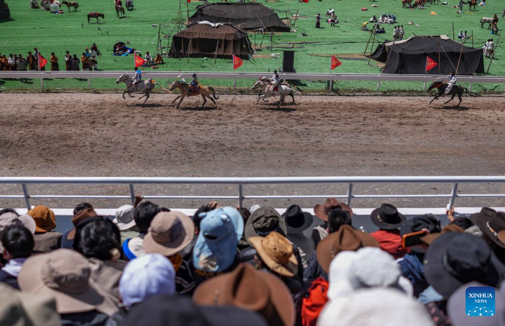 Nagqu Horse Racing Festival 2026 kicks off in China's Xizang