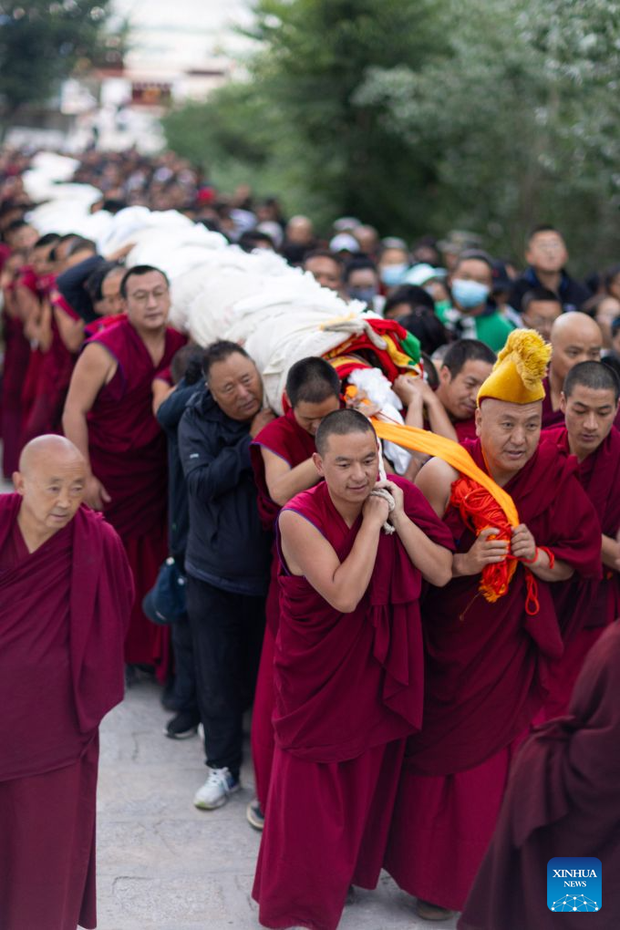 Traditional Shoton Festival celebrated in Lhasa, China's Xizang