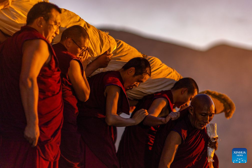 Traditional Shoton Festival celebrated in Lhasa, China's Xizang