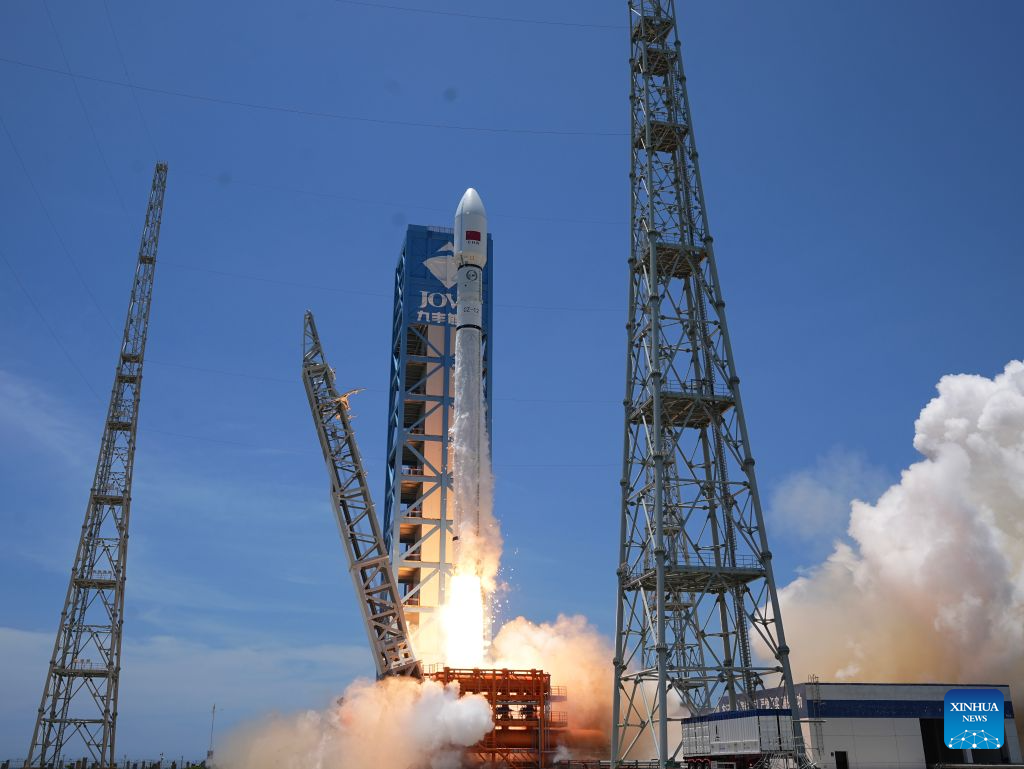 China's Long March-12 rocket launches new internet satellite group