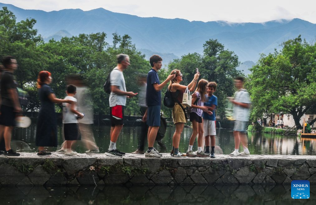 In pics: Hongcun Village in E China's Anhui