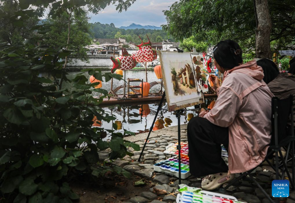 In pics: Hongcun Village in E China's Anhui