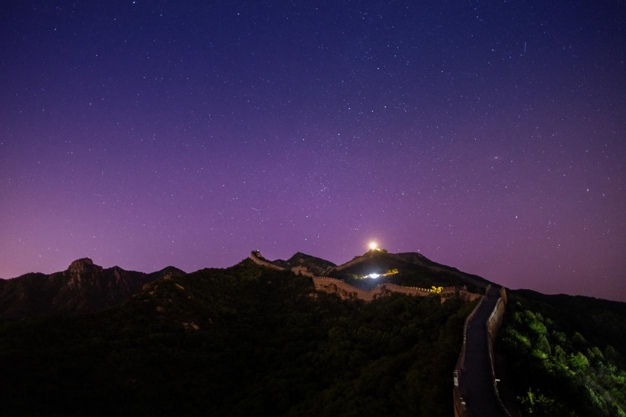 Explore Badaling: Starry night at the Great Wall