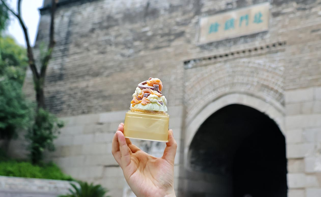 Taste Badaling:  Cultural ice cream loved by Maye Musk