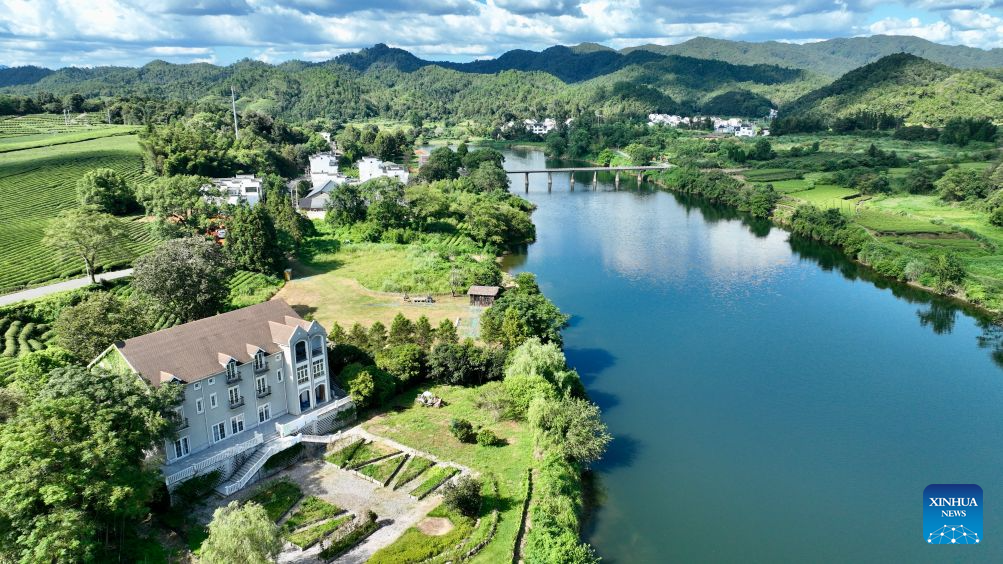 Rural tourism thrives in Wuyuan County, E China