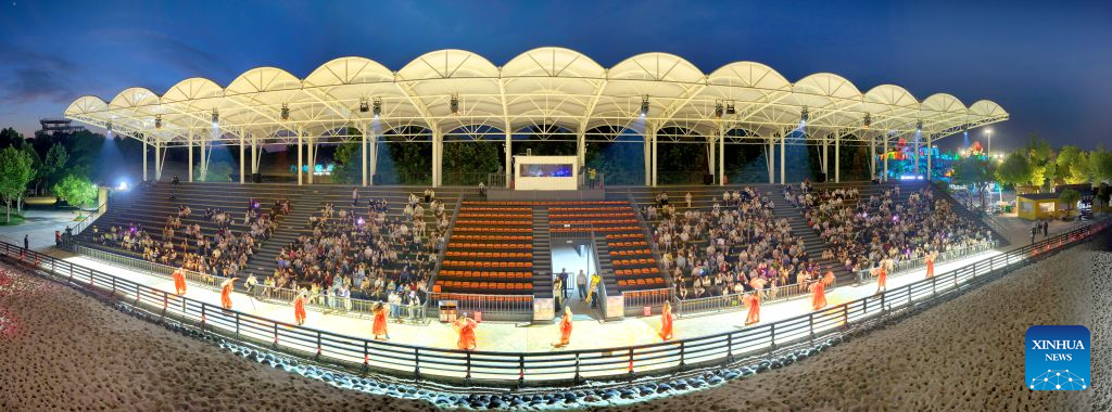 Foreign dancers embrace life and culture in China's Nantong